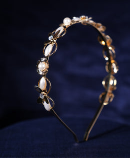 Celestial Pearl Cat-Eye Hairband