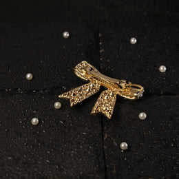Elegant Pearl-Studded Bow Hair Clip